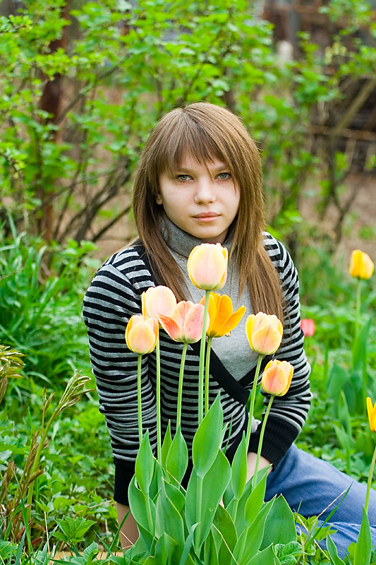 Юля Девушка Весна Тюльпаны