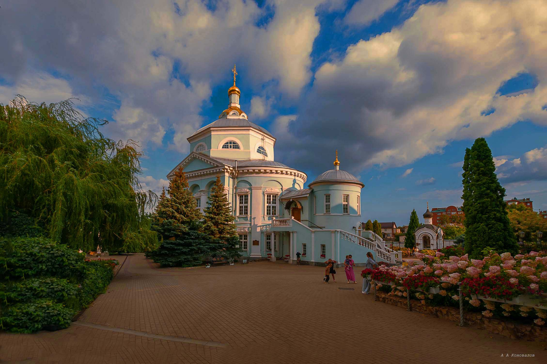 Алексеево-Владимирский храм . 
