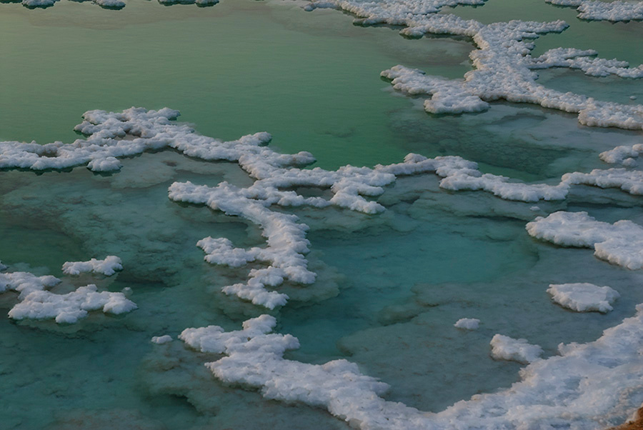 На Мертвом море соль,Мертвое море