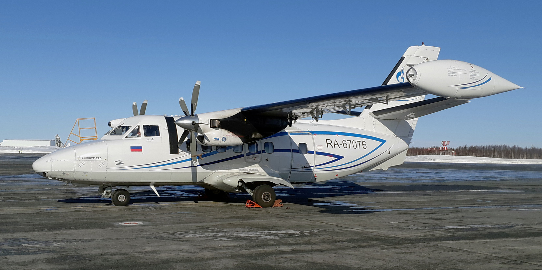 L-410 UVP-E20 Газпром авиа 