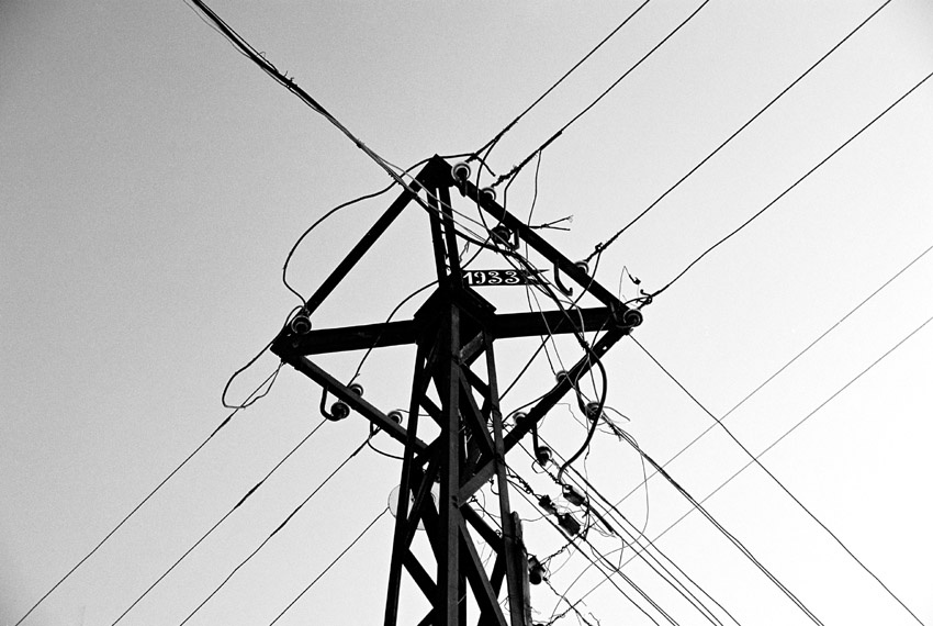 1933 Только ветер свистит в проводах... с 1933-го года wire,wire,wire