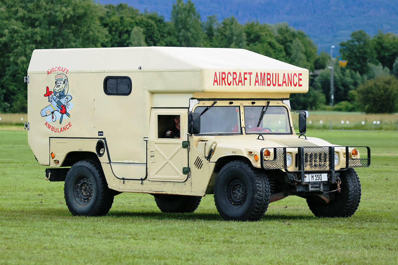 Скорая помощь. Автомобиль машина ретро oldtimer