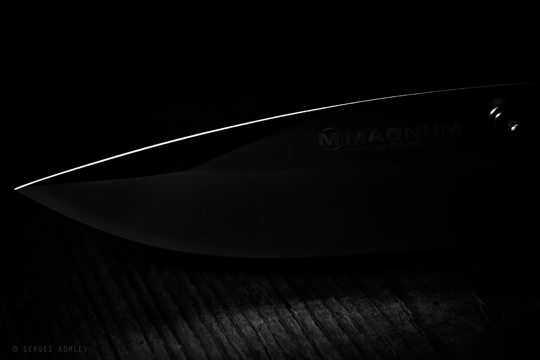 *** BOKER. Ножи. Макро. Свет. ЧБ.