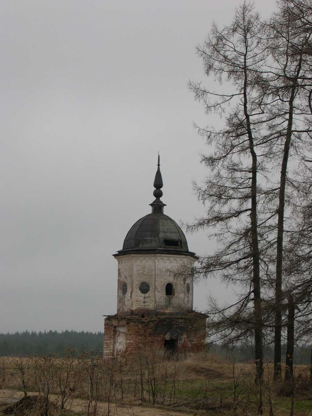и где-то там в глуши... церковь