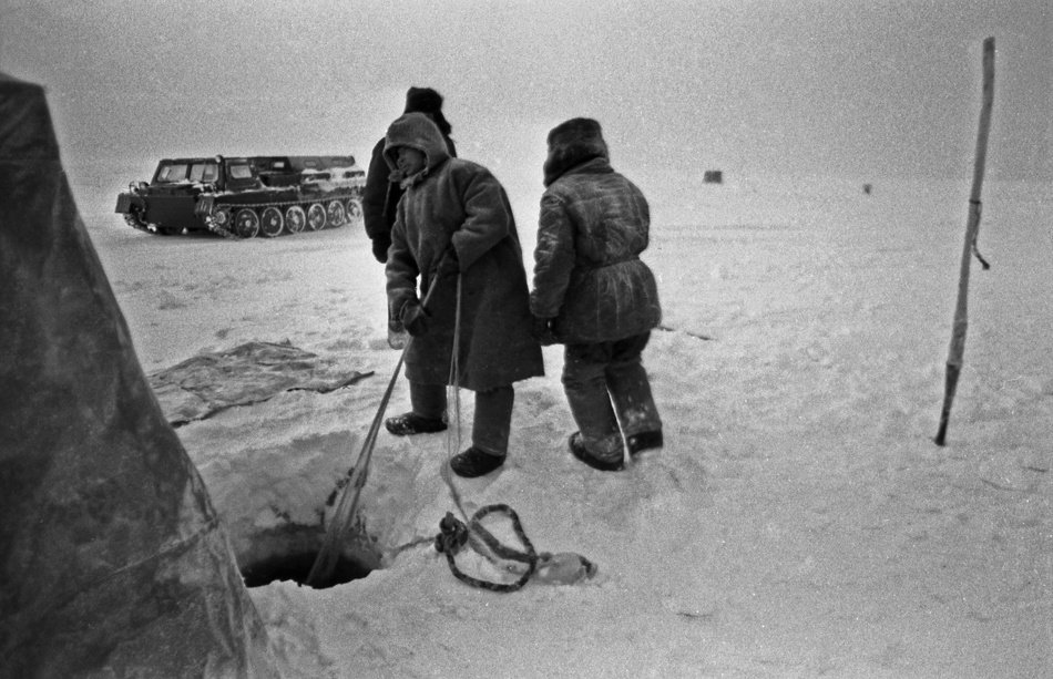 Ловись, рыбка... Ямал Север яптиксале рыба подледный лов транспорт мороз ветер