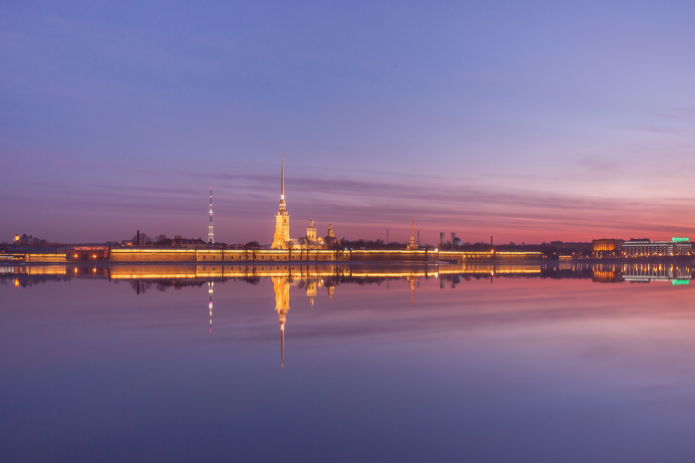 ... между нами тает... санкт петербург нева петропавловская крепость петроградка река рассвет город городской