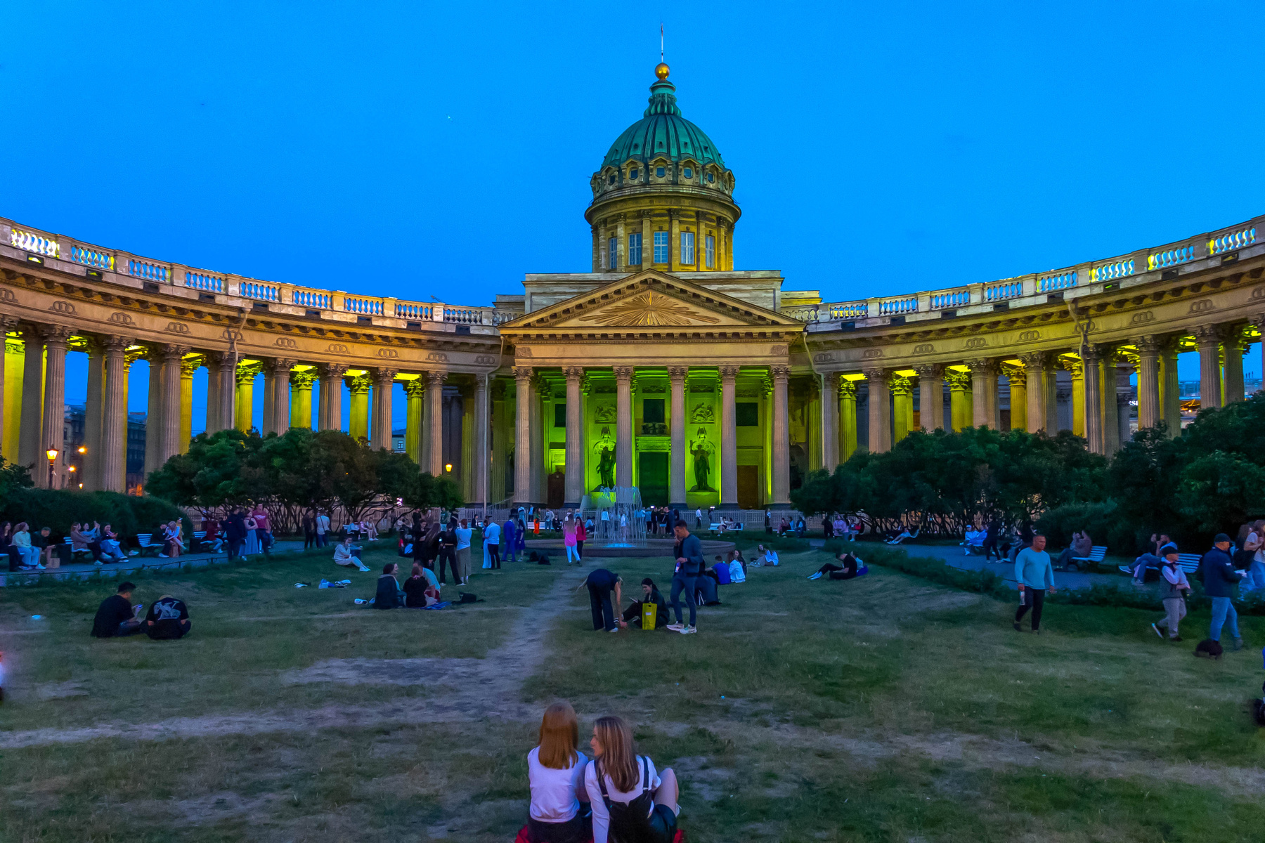 казанский собор ночью в питере 