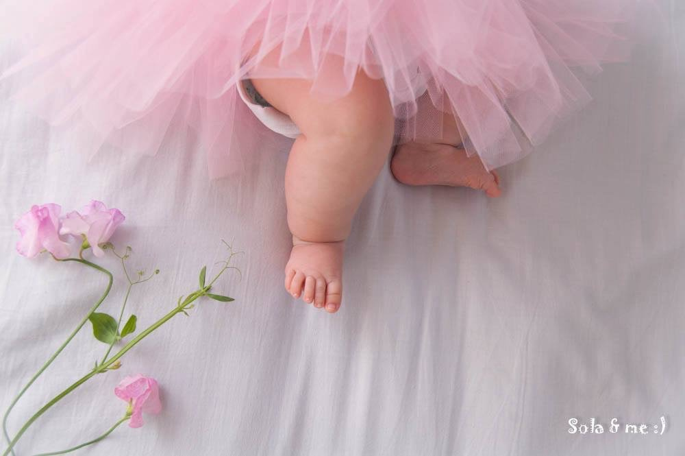 Ballerina & flowers of pea 