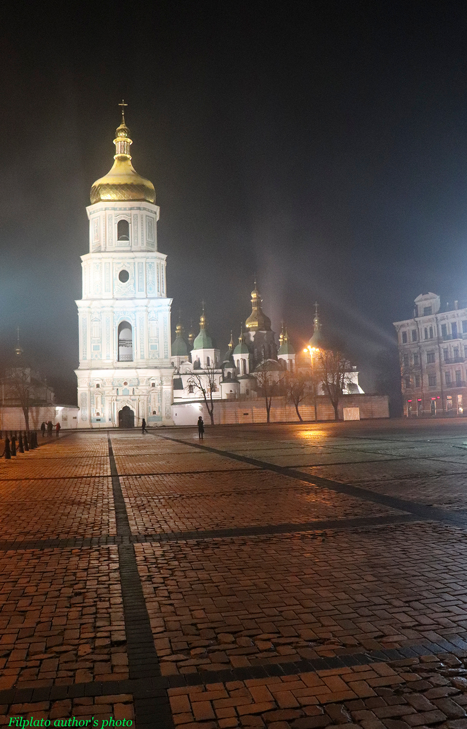 Из альбома "Киев. Туманный вечер" виды вечернего Киева вечерний туман в Киеве Софиевский собор тумане вечер на площади Богдана Хмельницкого