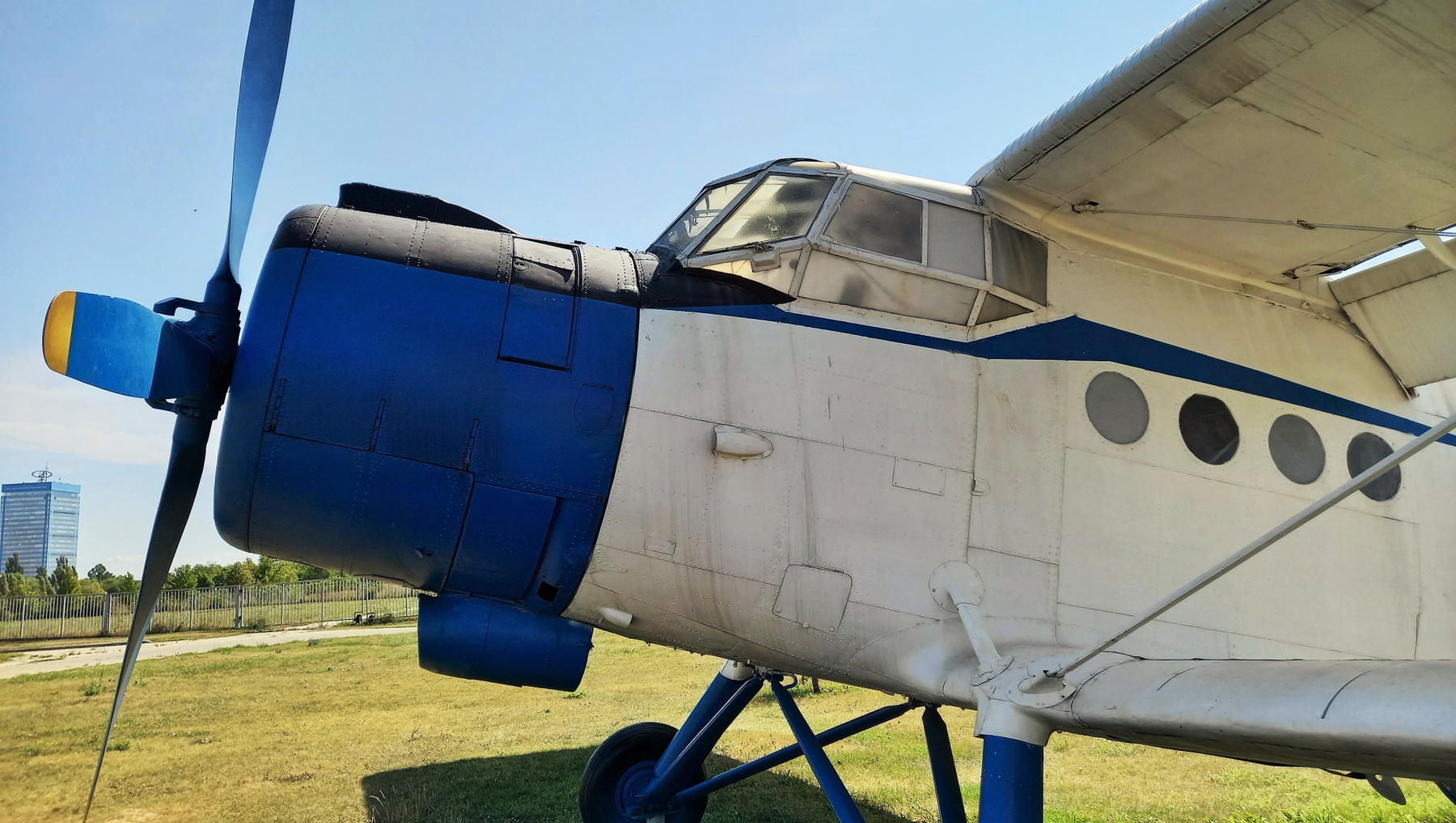 АН-2  "Кукурузник" ан-2 самолет