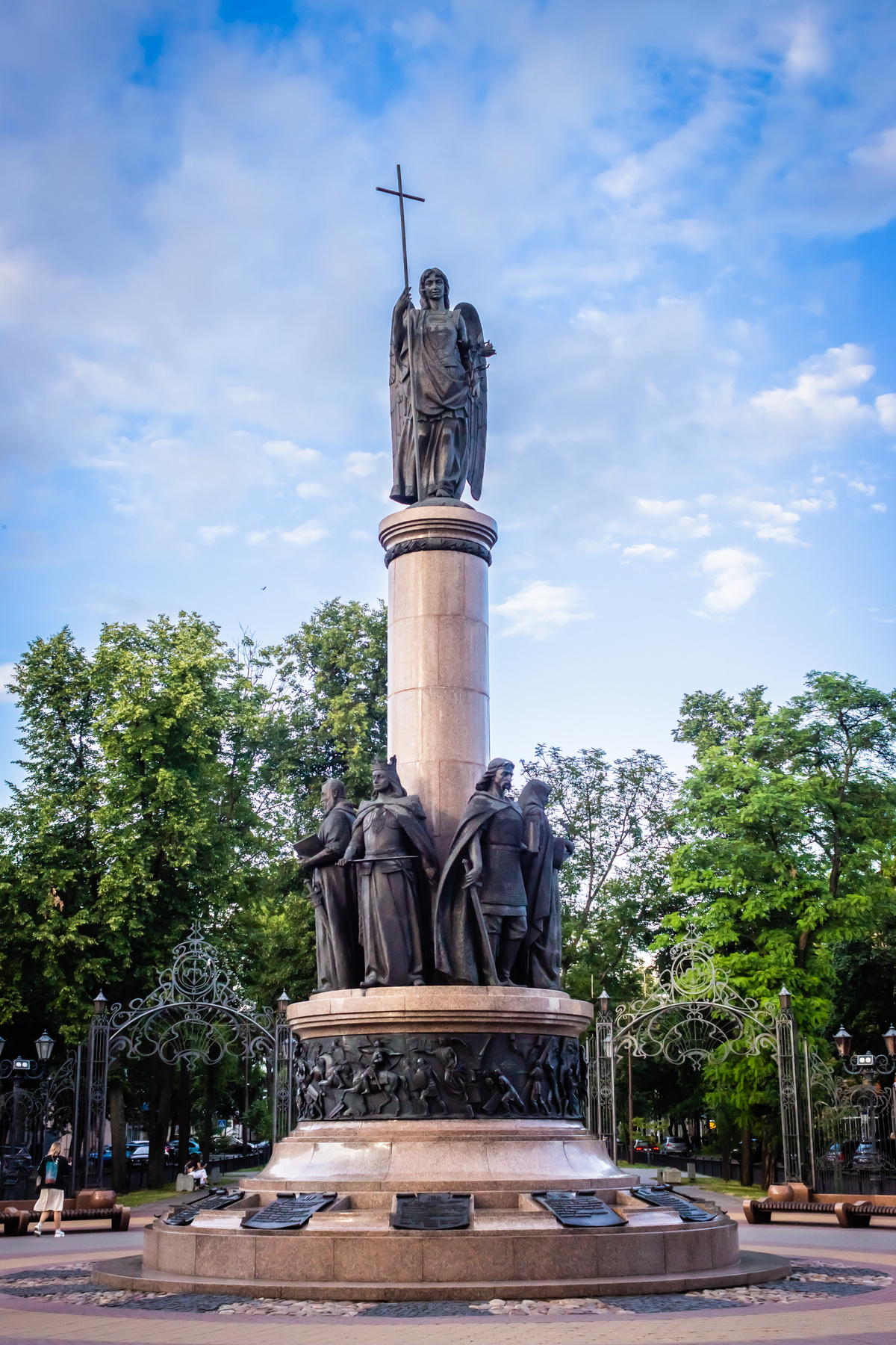 Тысячелетие Бреста памятник город Брест