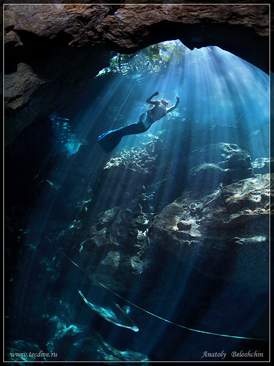 Тне Mermaid (Русалка. Подводное фото) Mexica underwater photo cave Chak Mool Anatoly Beloshchin nude fashion Seacam Canon 5D Mark II
