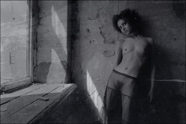 shadow room for lonely V.2 