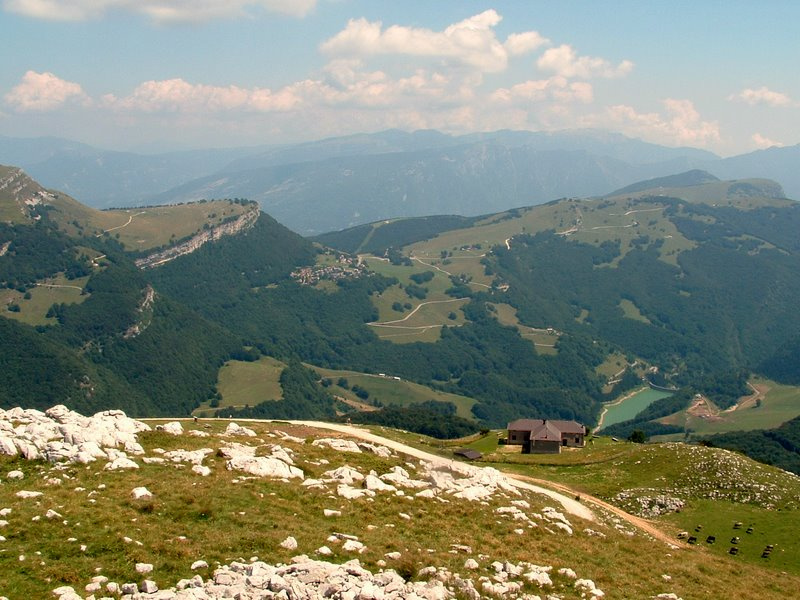 на вершине Monte Baldo. Italy Италия Dolomite Riva del Garda lago Гарда  Monte Baldo