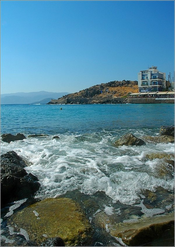 Agios Nikolaos прибой, Крит, море, камни