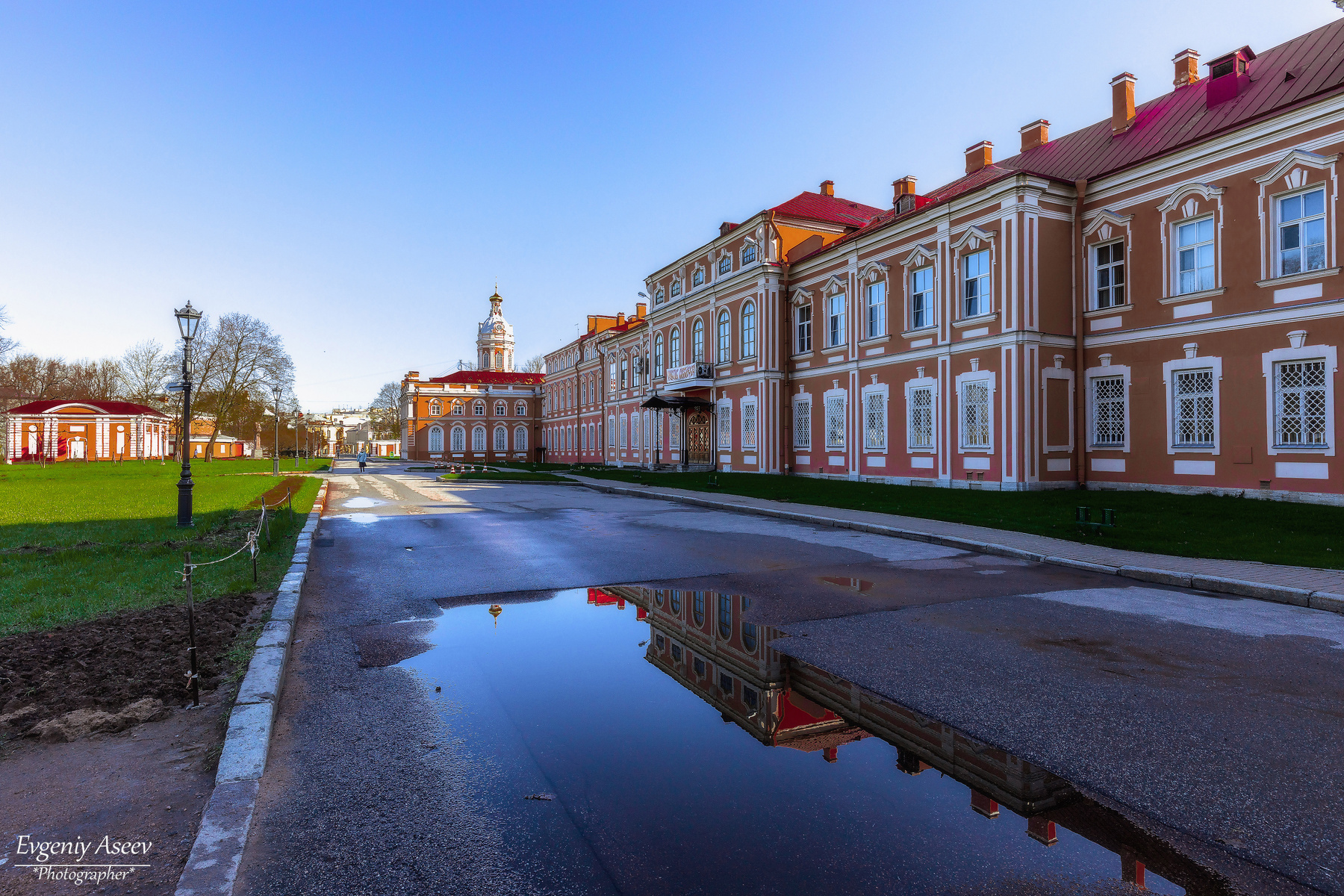 Весна в Александро-Невской Лавре Петербург