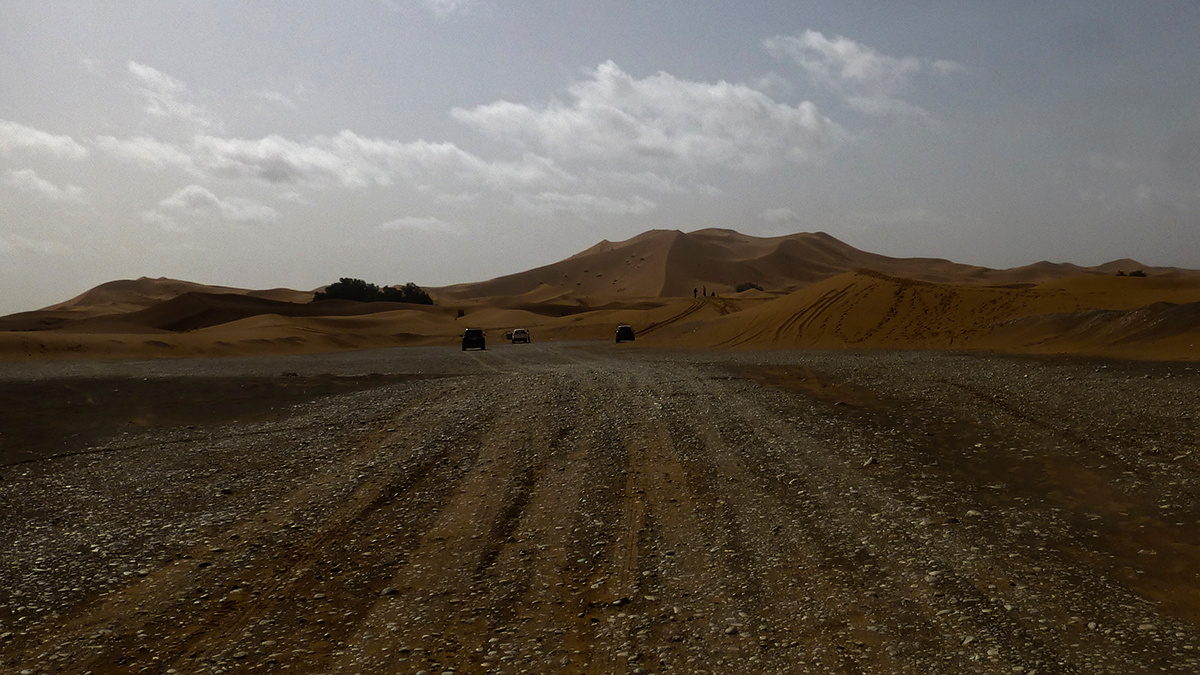 мерзужья дюна - суррогат Сахары Марокко Morocco Мерзуга Merzouga выставочная дюна Сахара суррогат