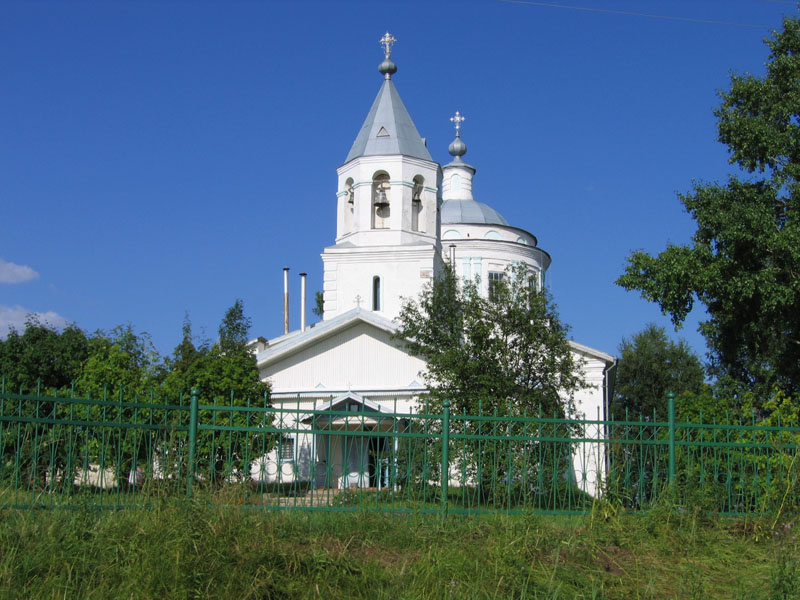 Церковь в какой-то деревне... 