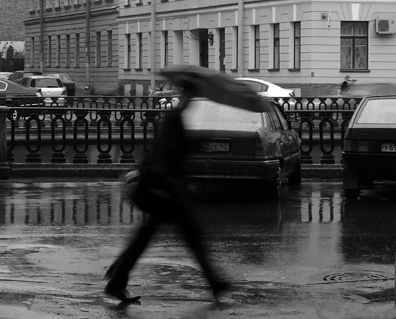 МИМОЛЁТНОЕ город , дождь, движение, суета, зонтик, видение