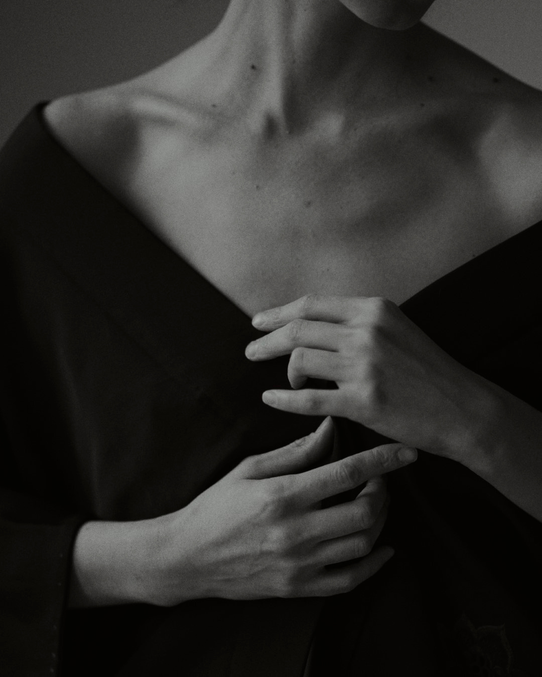 Её руки. 