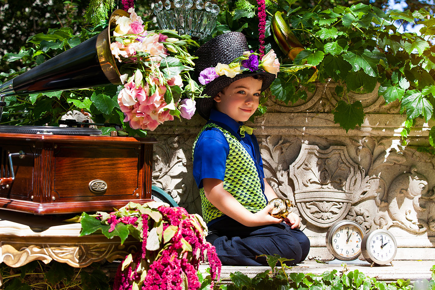 Jacote S/S 2015 Аdvertising campaign Jacote S 2015 Photographer Art Director Vika Pobeda www.vikapobeda.com Hair Stylist and Makeup Artist Alisa Irimia Set Design Sylvia Asmussen Madam Palooza Model Wesley Kimmel Zuri Talent Production KIDS PHOTO PRODUCTION