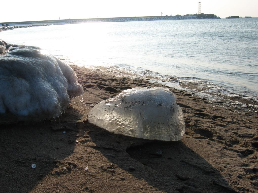 Ледянные камни моря море, лёд, камни