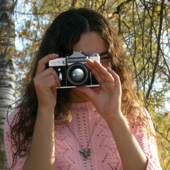 ФотоГрафиня девушка фотографиня
