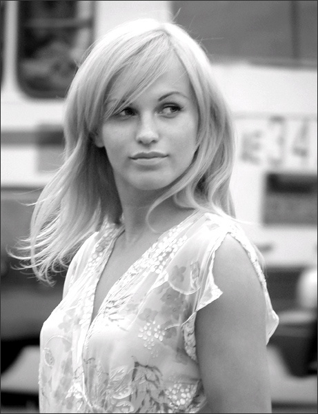 Елена Елена