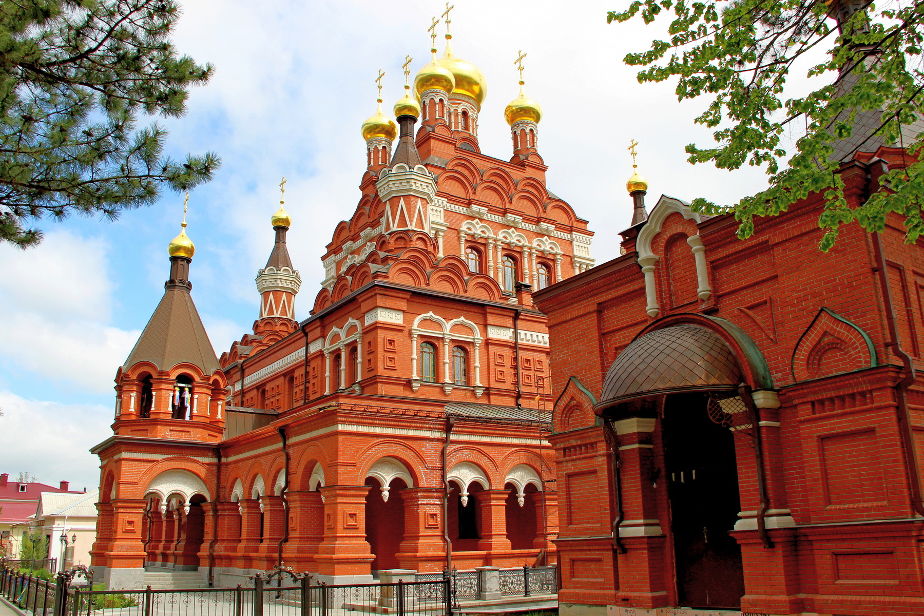 Троицкий храм 
