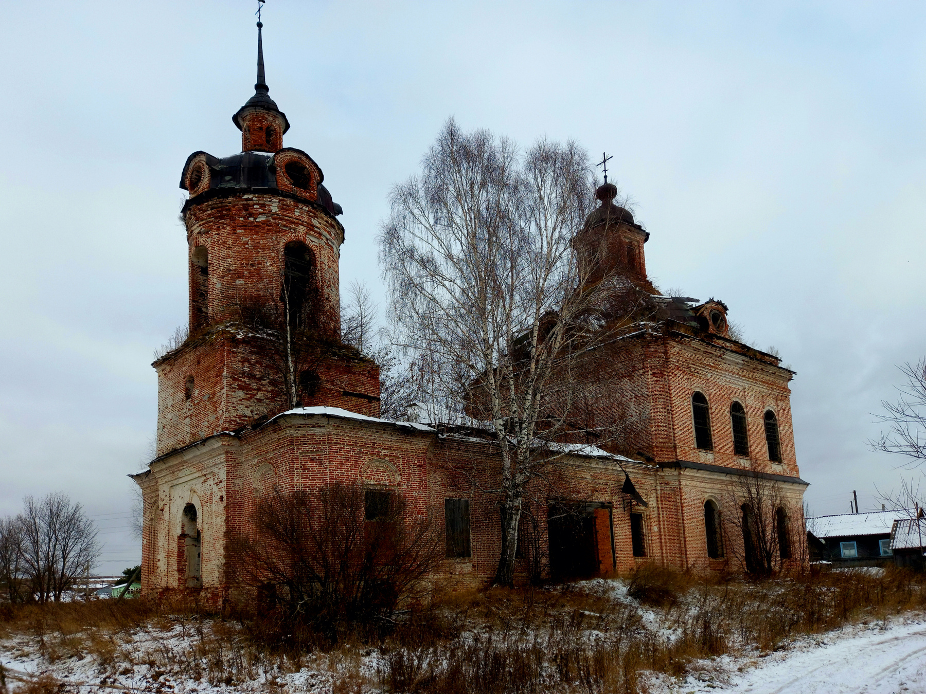 Церковь села Лудяна Ясашинская церковь храм лудяна ясашинская село деревня архитектура осень октябрь 2023 мобильная фотография мобильное фото