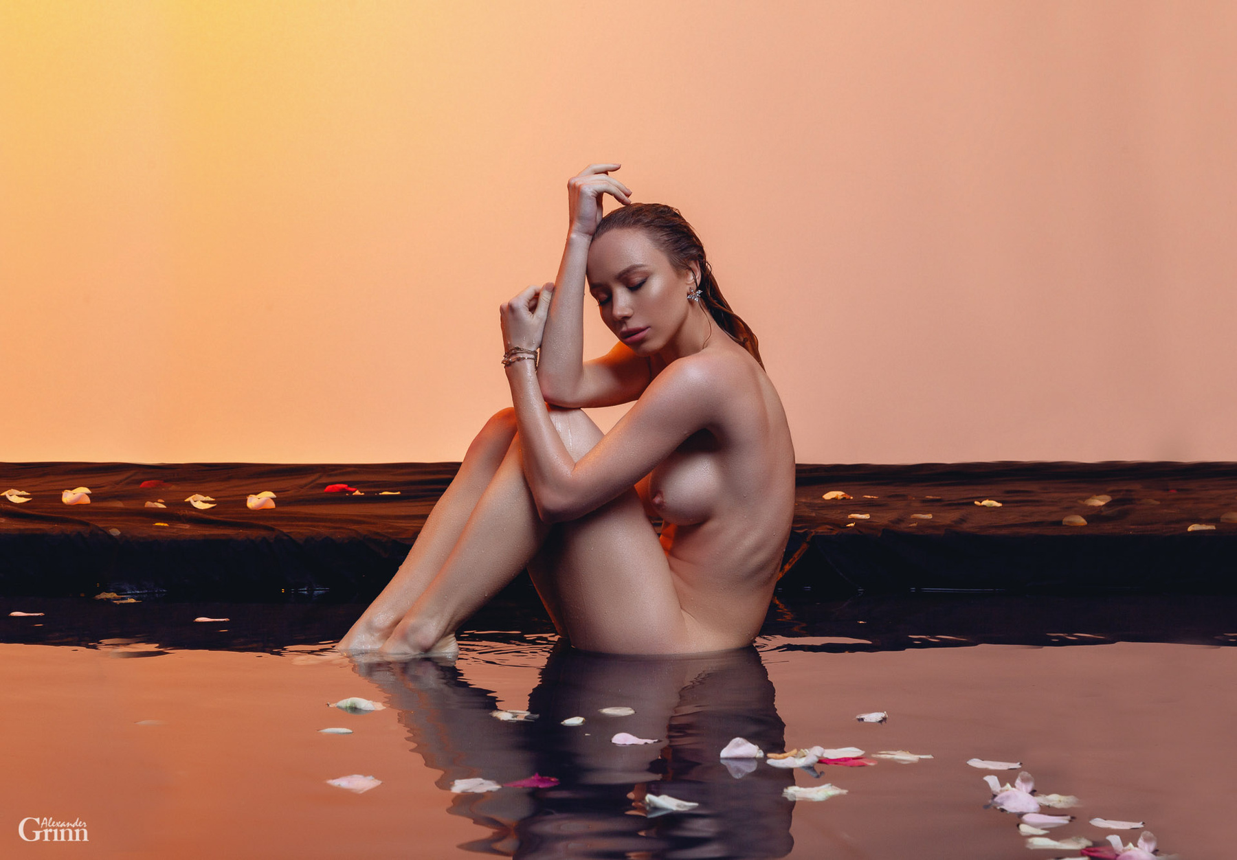 *** BlondeBeauty NudeInPool SensualPose FineArtNude GlamourNude ArtisticNude BeautifulBody StunningFigure