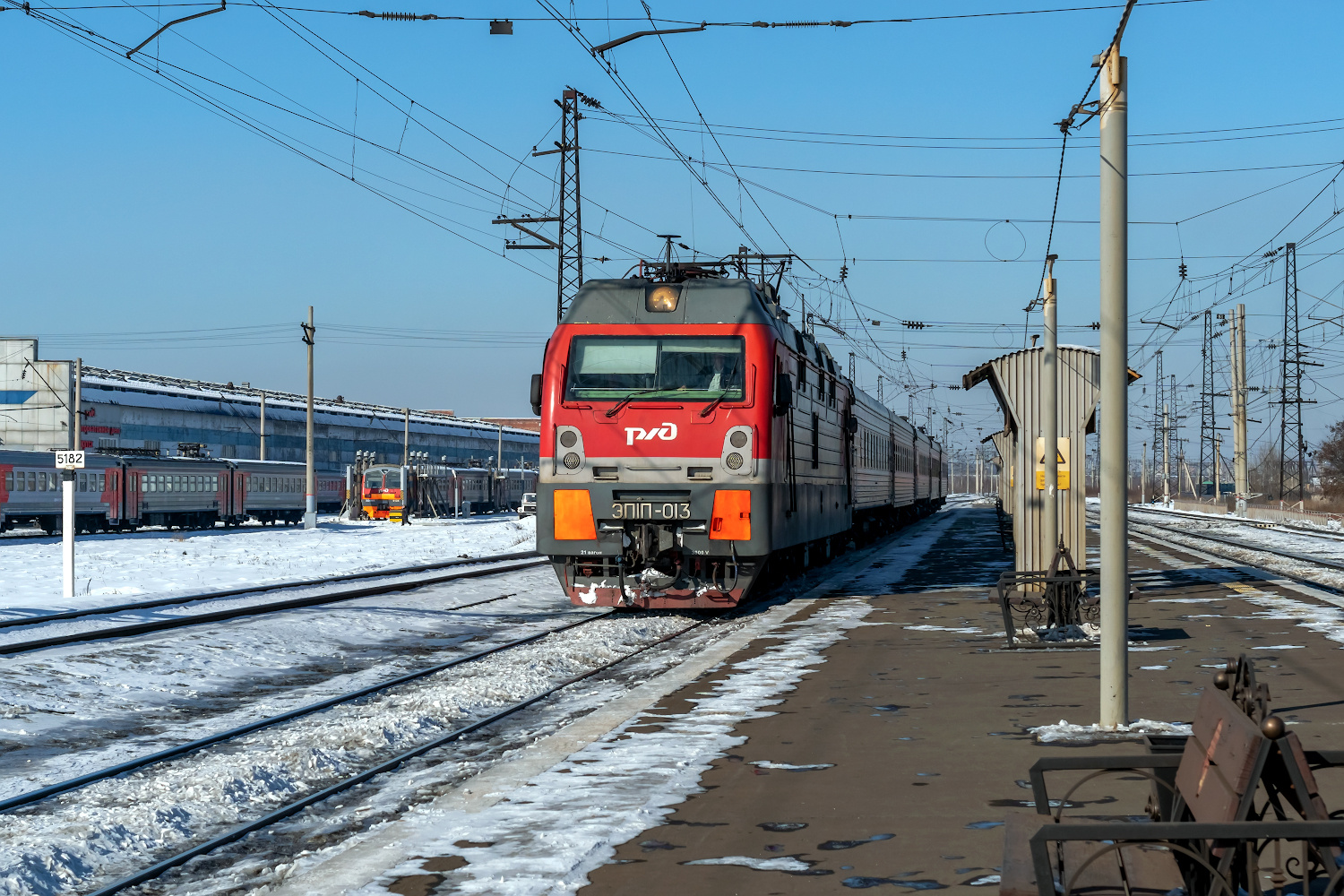 * * * * * railway железная дорога locomotive локомотив электровоз поезд train Russia Siberia Irkutsk Россия Сибирь Иркутск споттинг spotting
