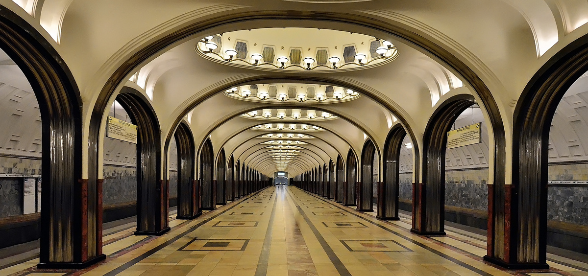 Мечта москвичей - маяковка в час пик 