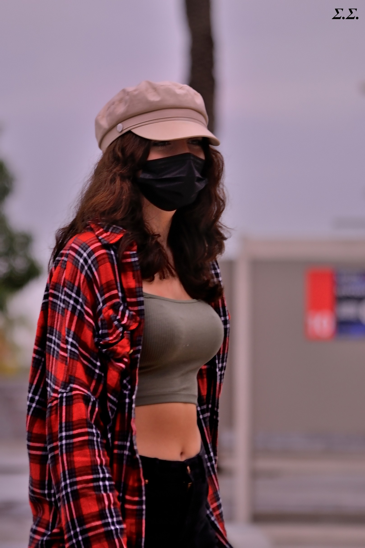 MYSTERIOUS GIRL 