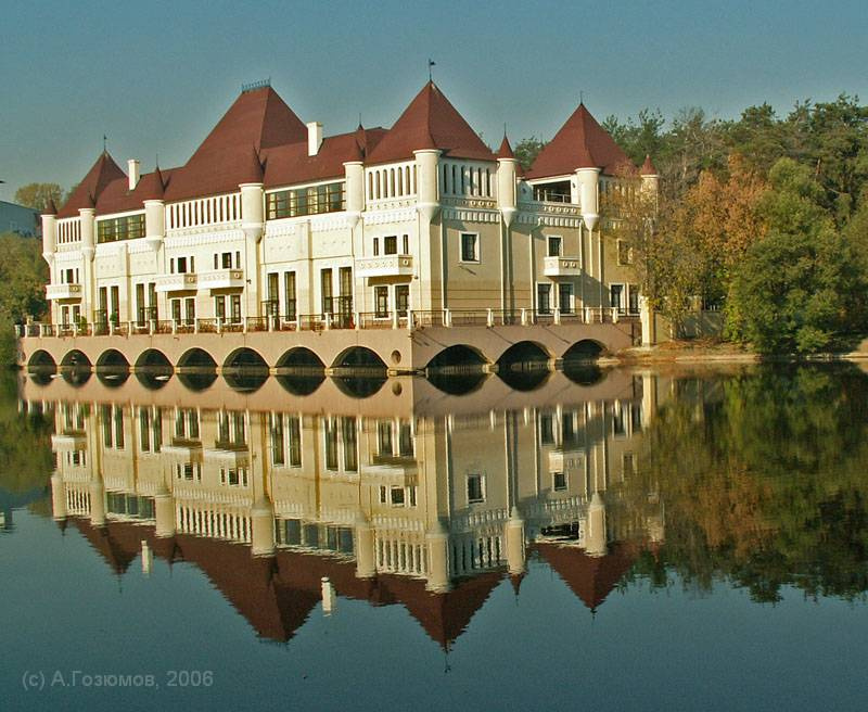Замок Замок озеро