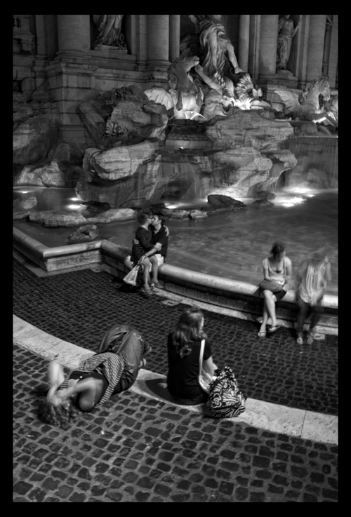 Ночная жизнь Рима Рим Fontana di Trevi ночь