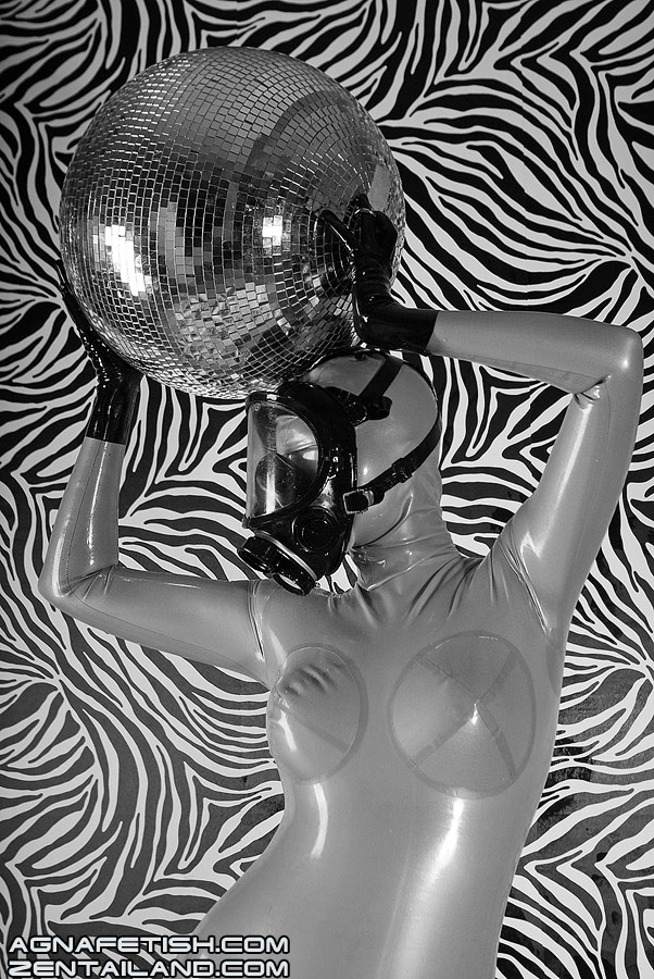 Latex Disco latex, fetish, mask, hood, gasmask, catsuit, zentai, fetish model, Агна, зентай, комбинезон, маска, противогаз, диско, латекс
