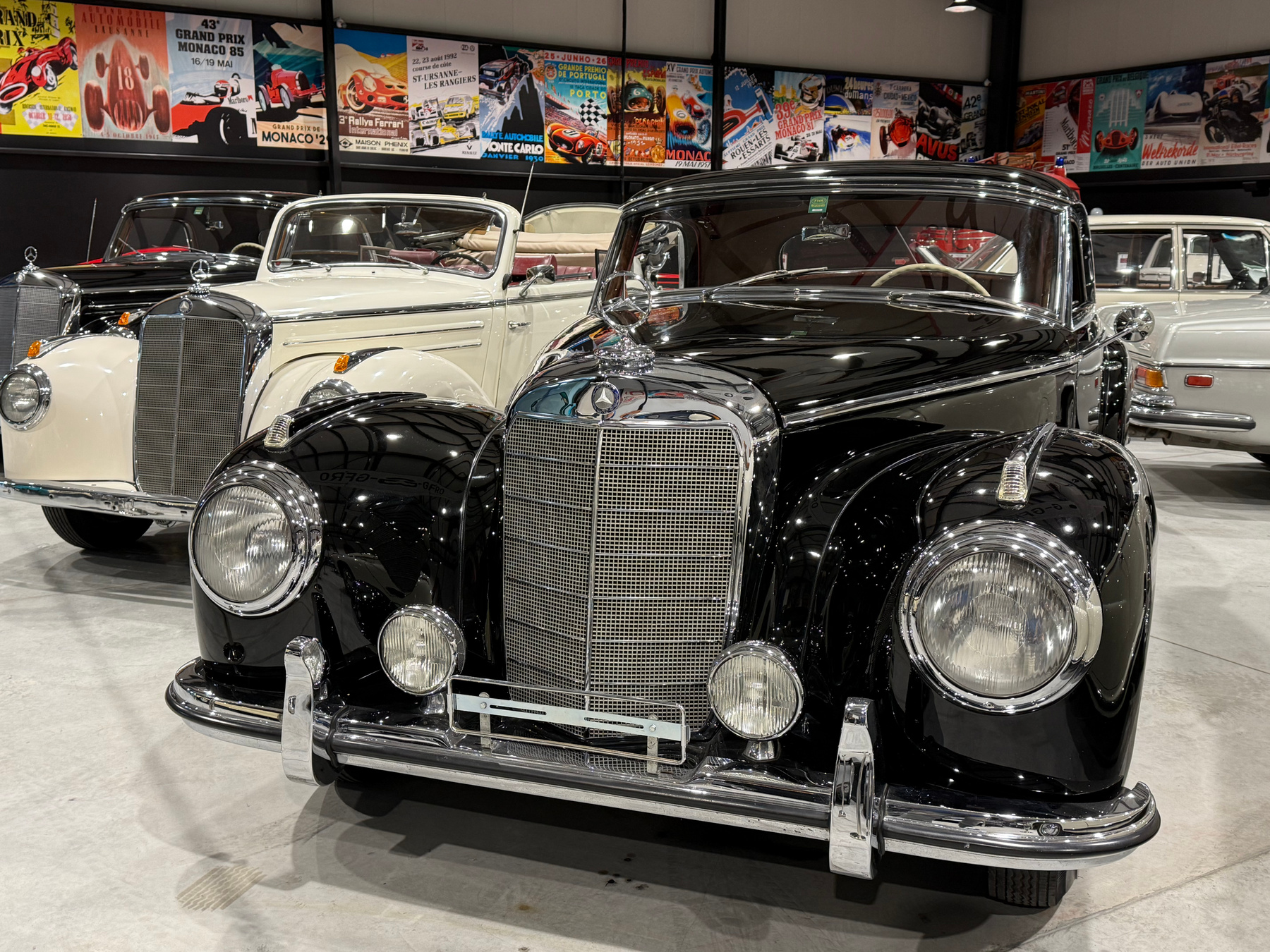 Mercedes-Benz 300d 
