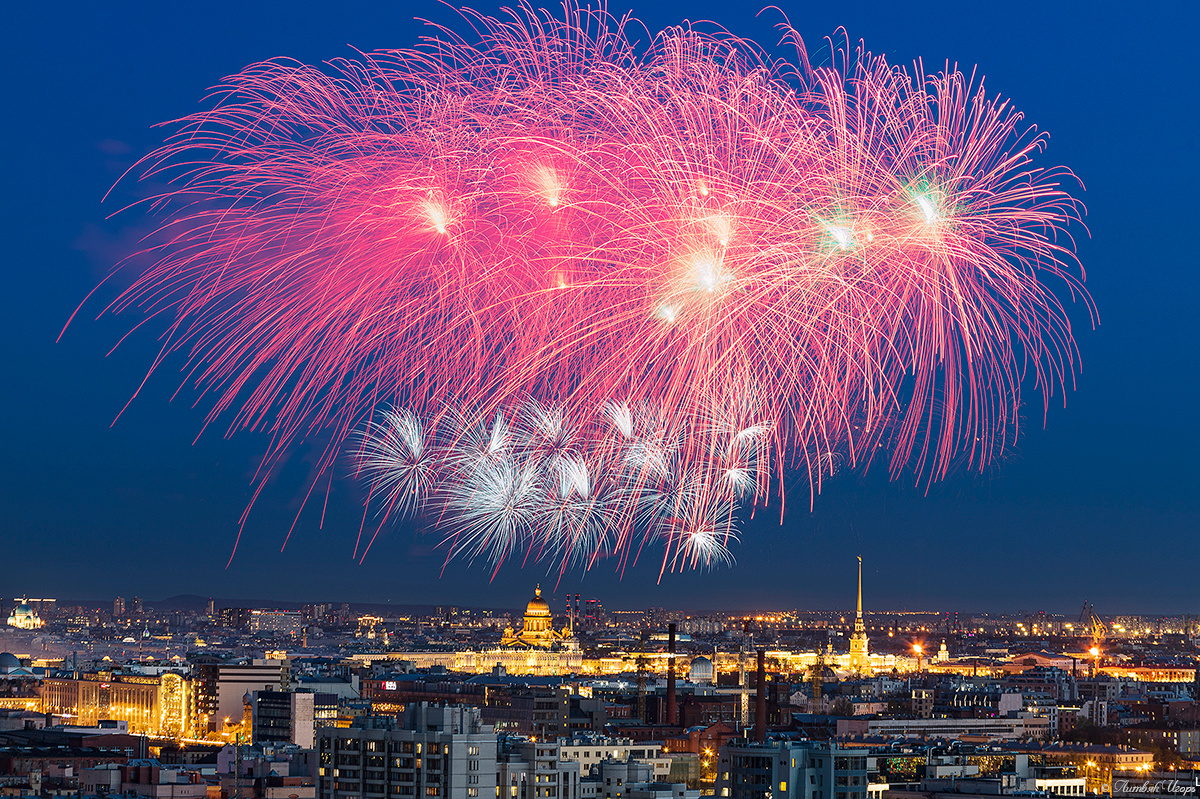 Санкт-Петербург. Салют 9 мая 22 
