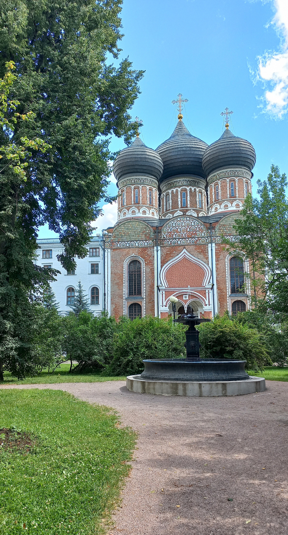 Покровский храм в царской усадьбе "Измайлово"*** 