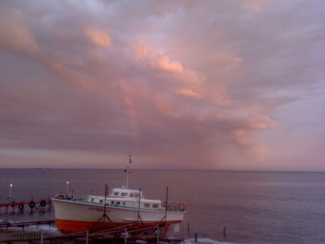 Закат на море закат море корабль красный