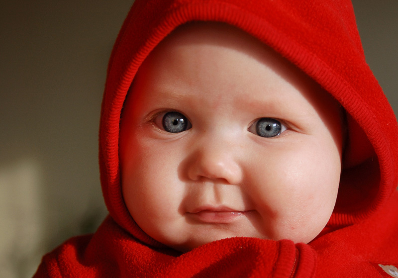 Lady in red 