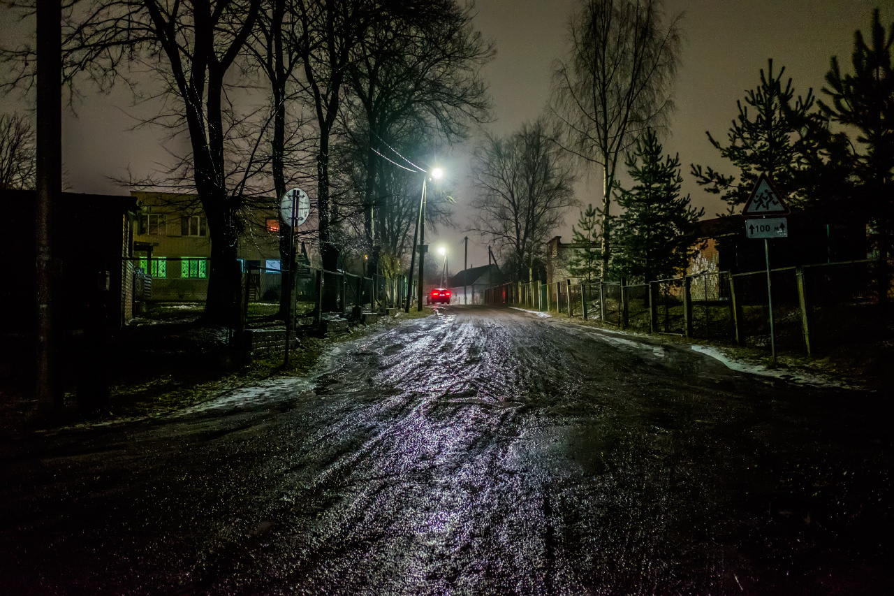 Декабрьский вечер 4 вечер улица деревья дома фонари автомобиль