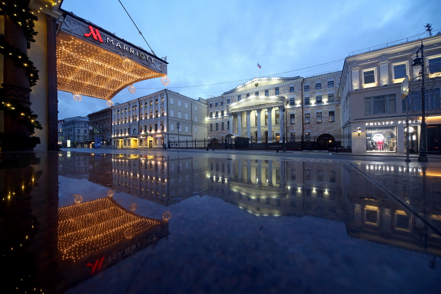 Петровка утром 