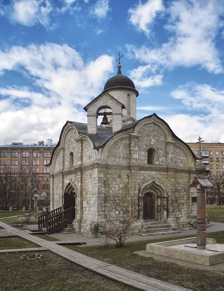 Храм св. Трифона в Напрудном 