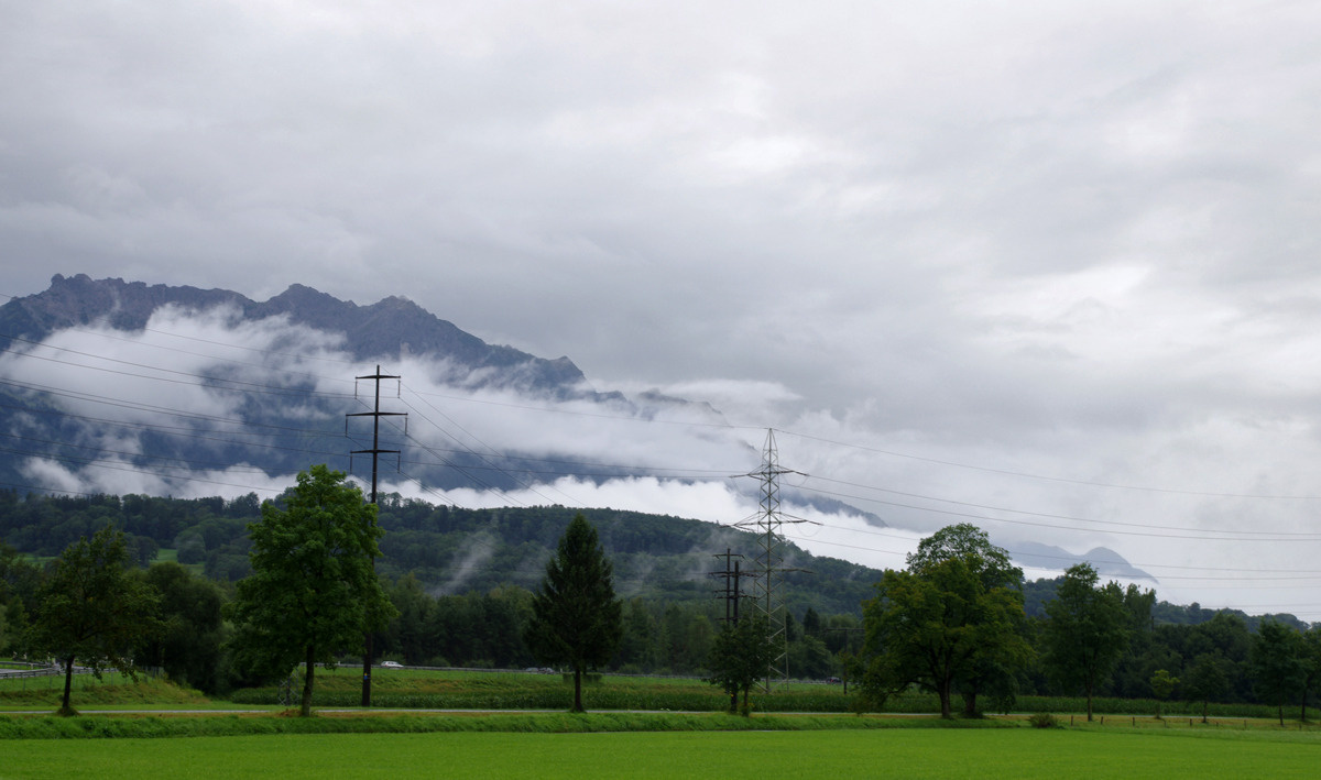 *** Liechtenstein, fog, туман, горы, Лихтенштейн