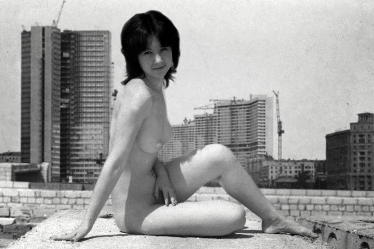 Christeen 1 young teen sexy girl nude naked beautiful lovely brunette barefeet tits breasts boobs nipples pussy publicnudity buildingconstructions monochromephoto