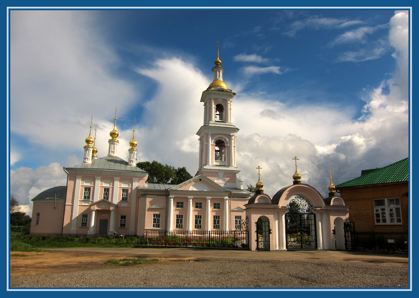Кимры. Церковь Вознесения Господня. церковь