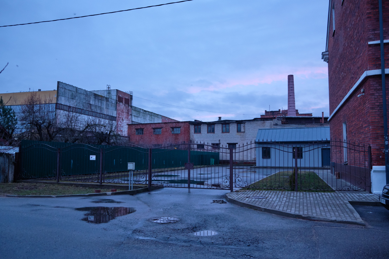 Весна в городе 7 улица вечер весна строения