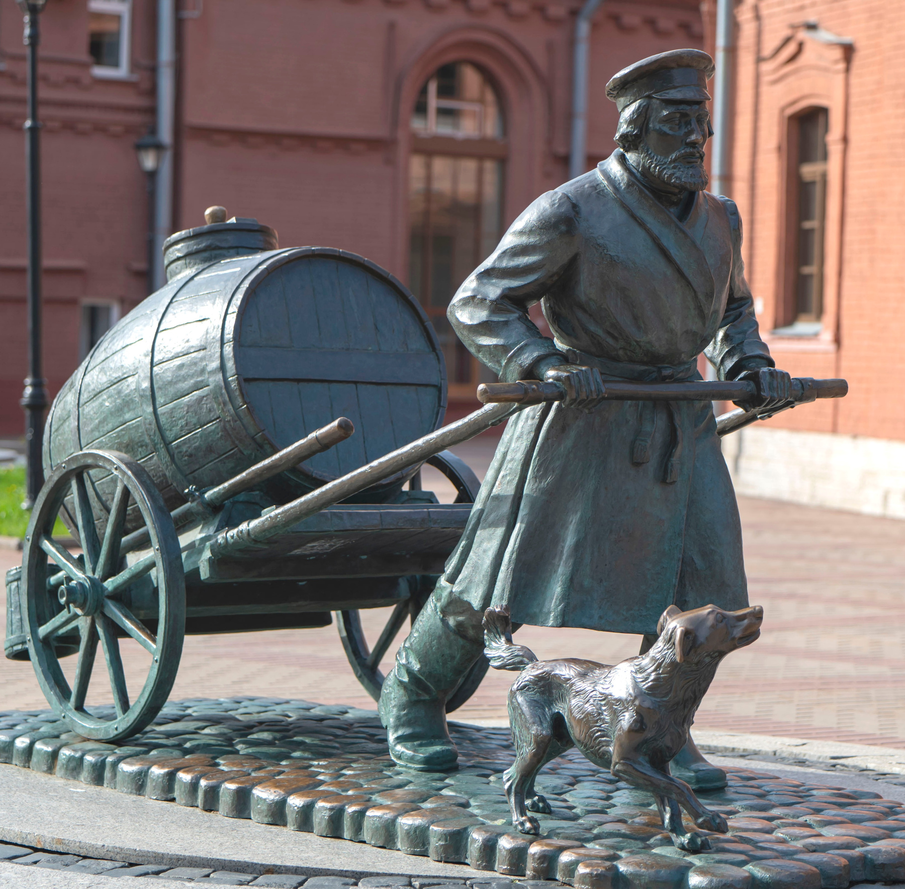 Памятник Петербургскому водовозу 